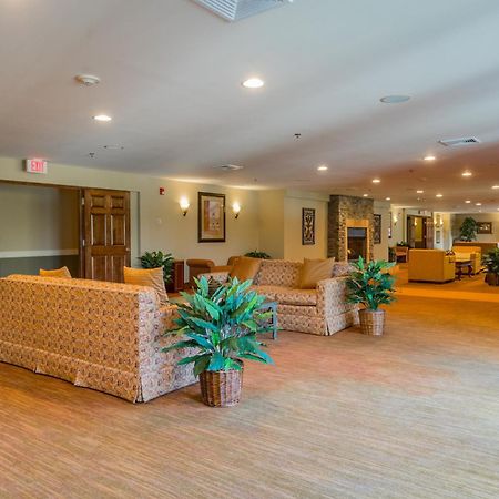 Berkshire Mountain Lodge Питсфилд Экстерьер фото
