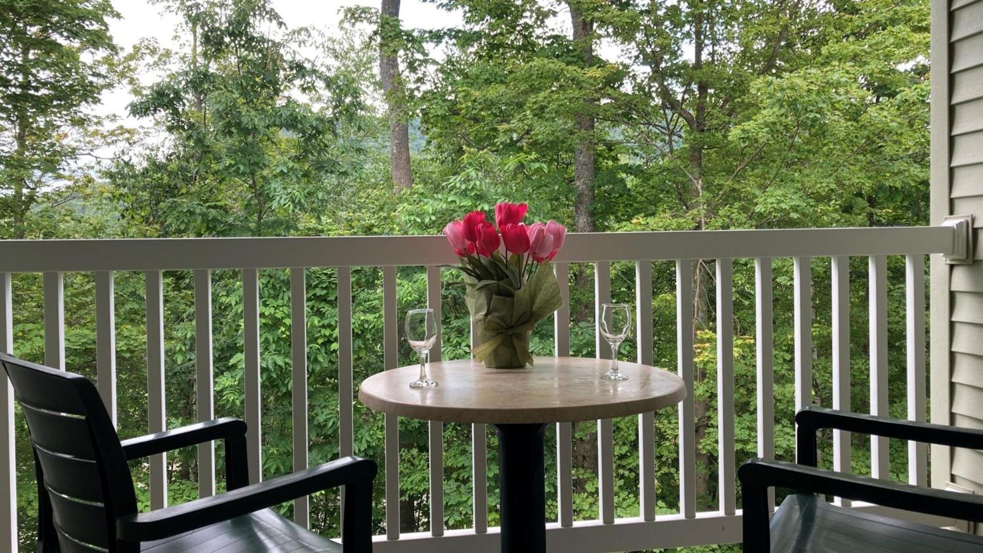 Berkshire Mountain Lodge Питсфилд Экстерьер фото