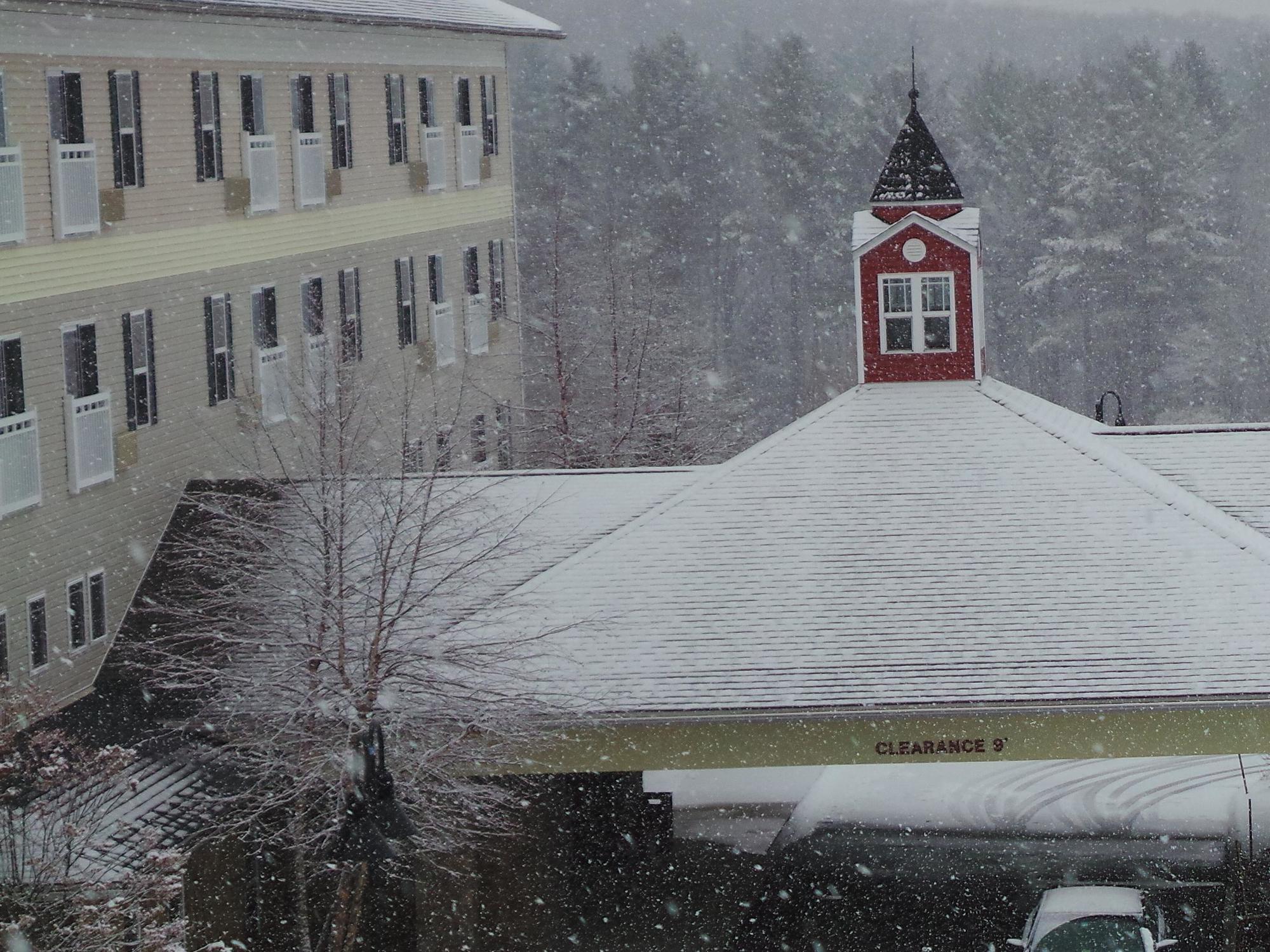 Berkshire Mountain Lodge Питсфилд Экстерьер фото