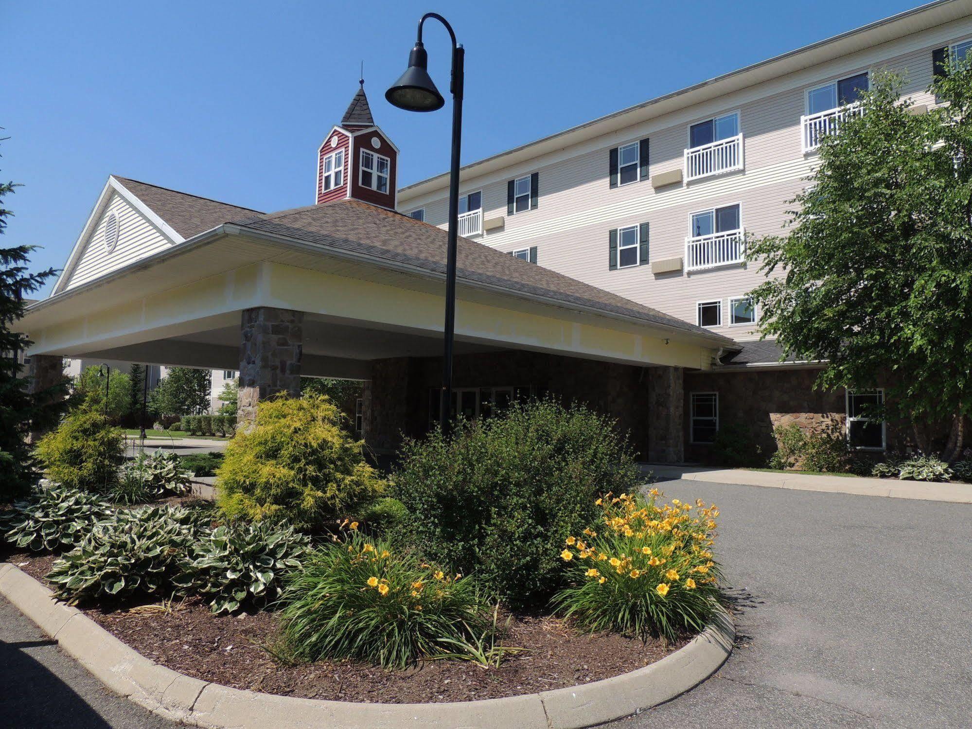 Berkshire Mountain Lodge Питсфилд Экстерьер фото